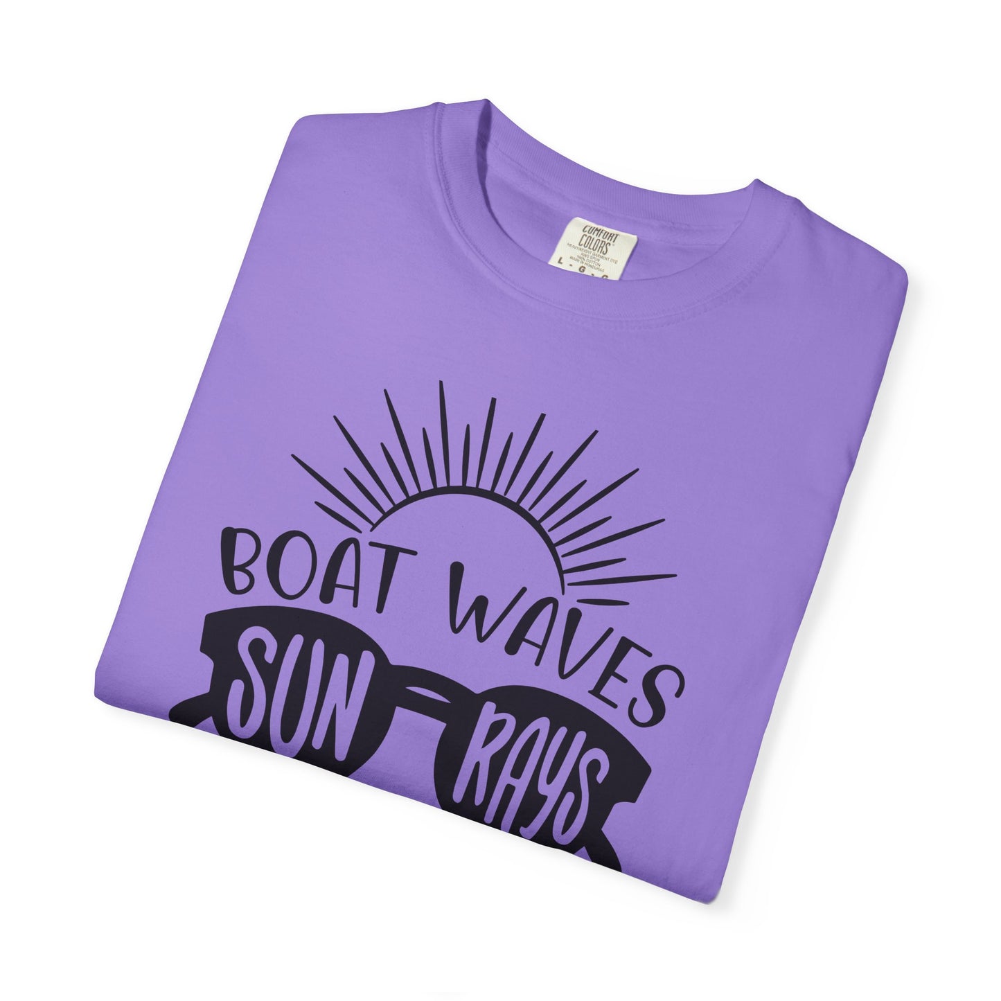 Lake Days Graphic T-Shirt for Outdoor Lovers, Summer Vibes, Ideal for Boating, Beach Days, Gift for Lake Enthusiasts