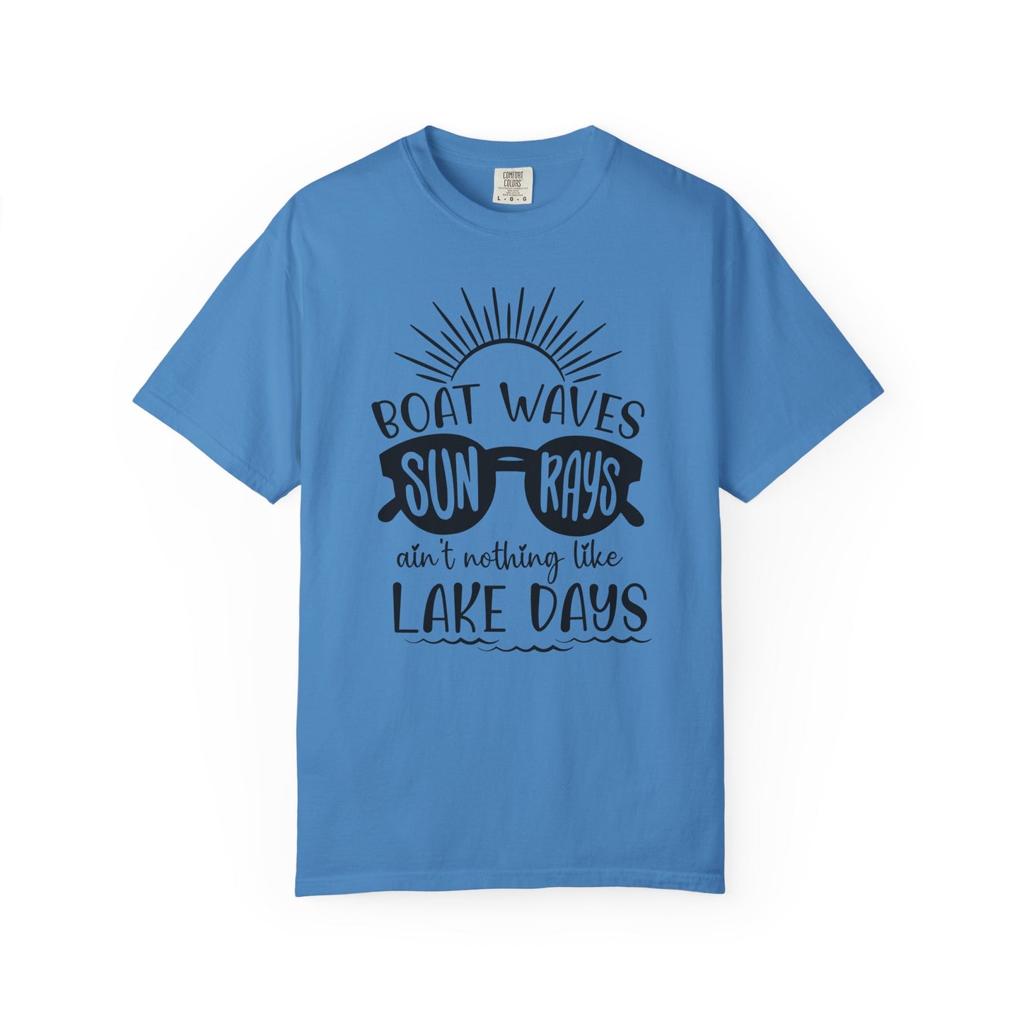 Lake Days Graphic T-Shirt for Outdoor Lovers, Summer Vibes, Ideal for Boating, Beach Days, Gift for Lake Enthusiasts