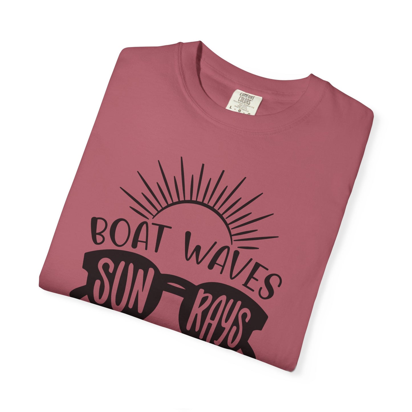 Lake Days Graphic T-Shirt for Outdoor Lovers, Summer Vibes, Ideal for Boating, Beach Days, Gift for Lake Enthusiasts