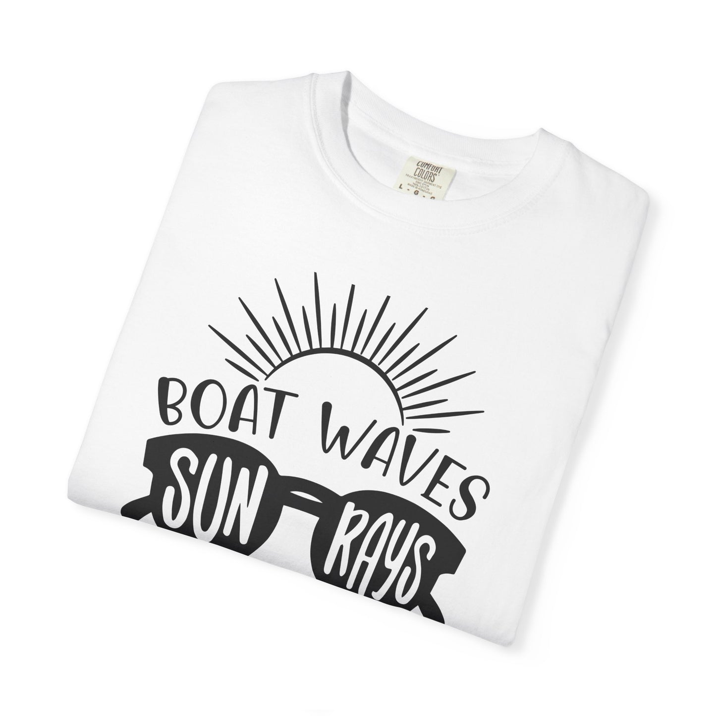 Lake Days Graphic T-Shirt for Outdoor Lovers, Summer Vibes, Ideal for Boating, Beach Days, Gift for Lake Enthusiasts