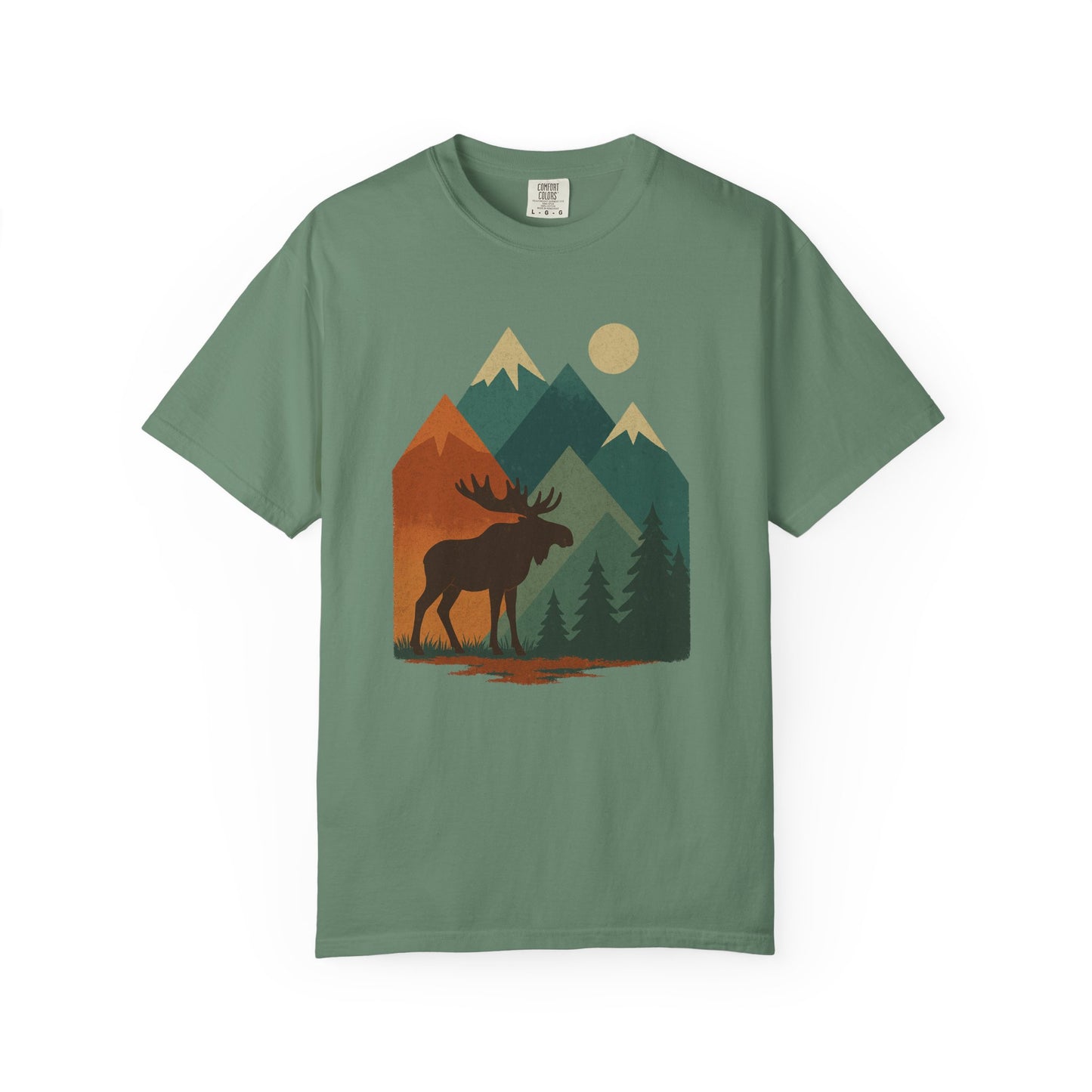 Nature-Inspired Unisex T-Shirt with Moose and Mountains Design